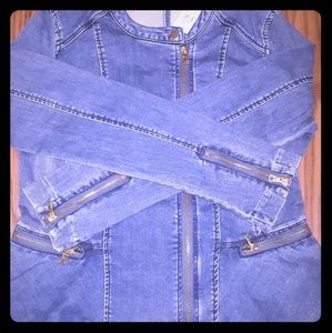 Denim jacket w/stretch